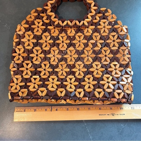 Wooden daisy macrame handbag - Picture 8 of 13